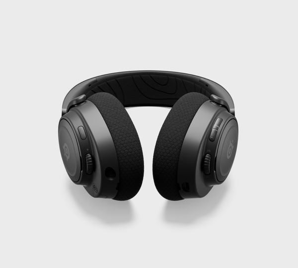 An image of Arctis Nova 7 headset.